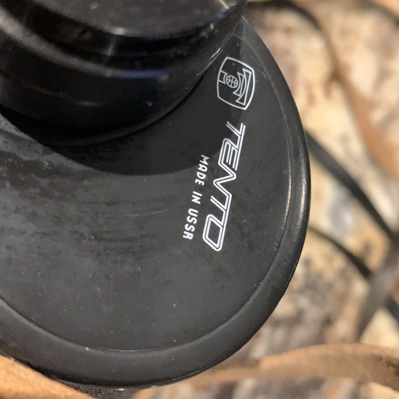 U S S R tento binoculars. Vintage and comes with case. - Picture 2 of 5